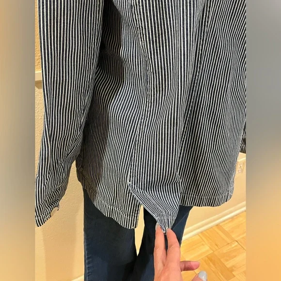 Jones New York Sport blue & white striped denim jacket 100% cotton. 3 pockets. L - Picture 8 of 13